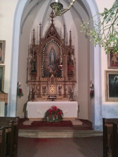 Oltář kaple Nanebevzetí Panny Marie (foto p. Hana Hošková)